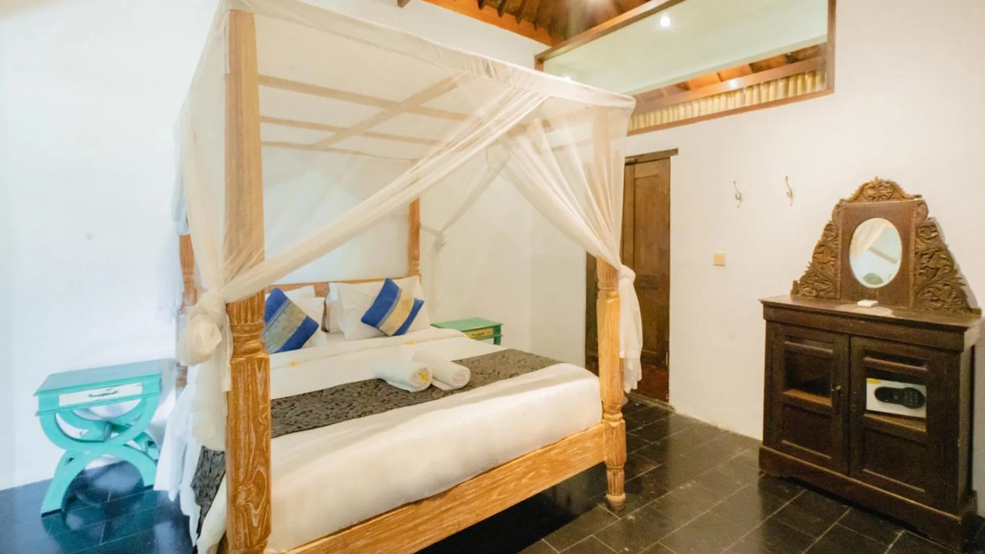 5 Bedroom Villa Etnik In Seminyak With Big Garden And Private Pool Indonesien