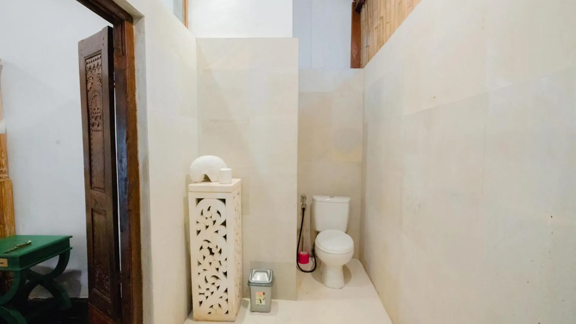 5 Bedroom Villa Etnik In Seminyak With Big Garden And Private Pool