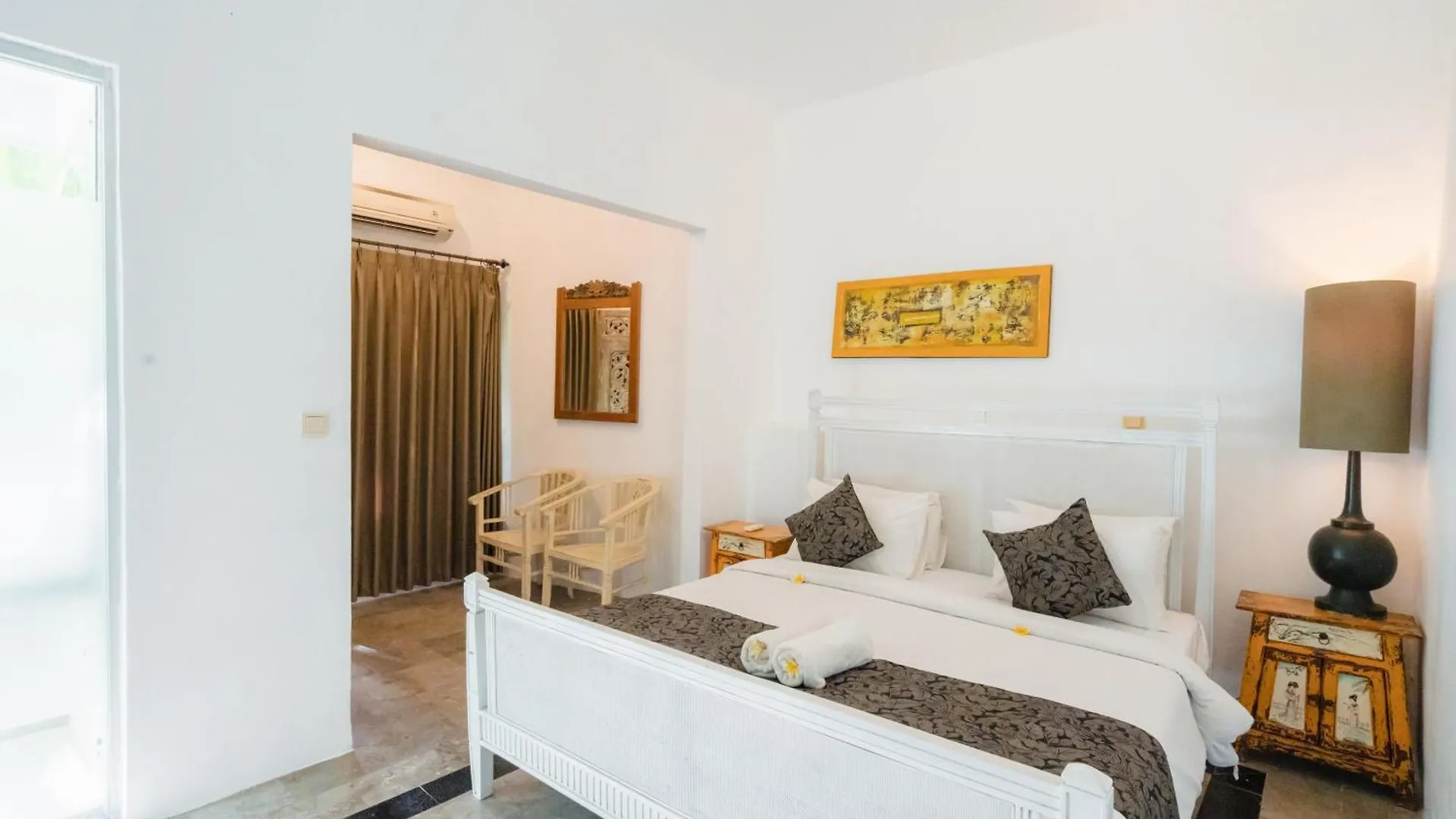 5 Bedroom Villa Etnik In Seminyak With Big Garden And Private Pool 0*,  Indonesien