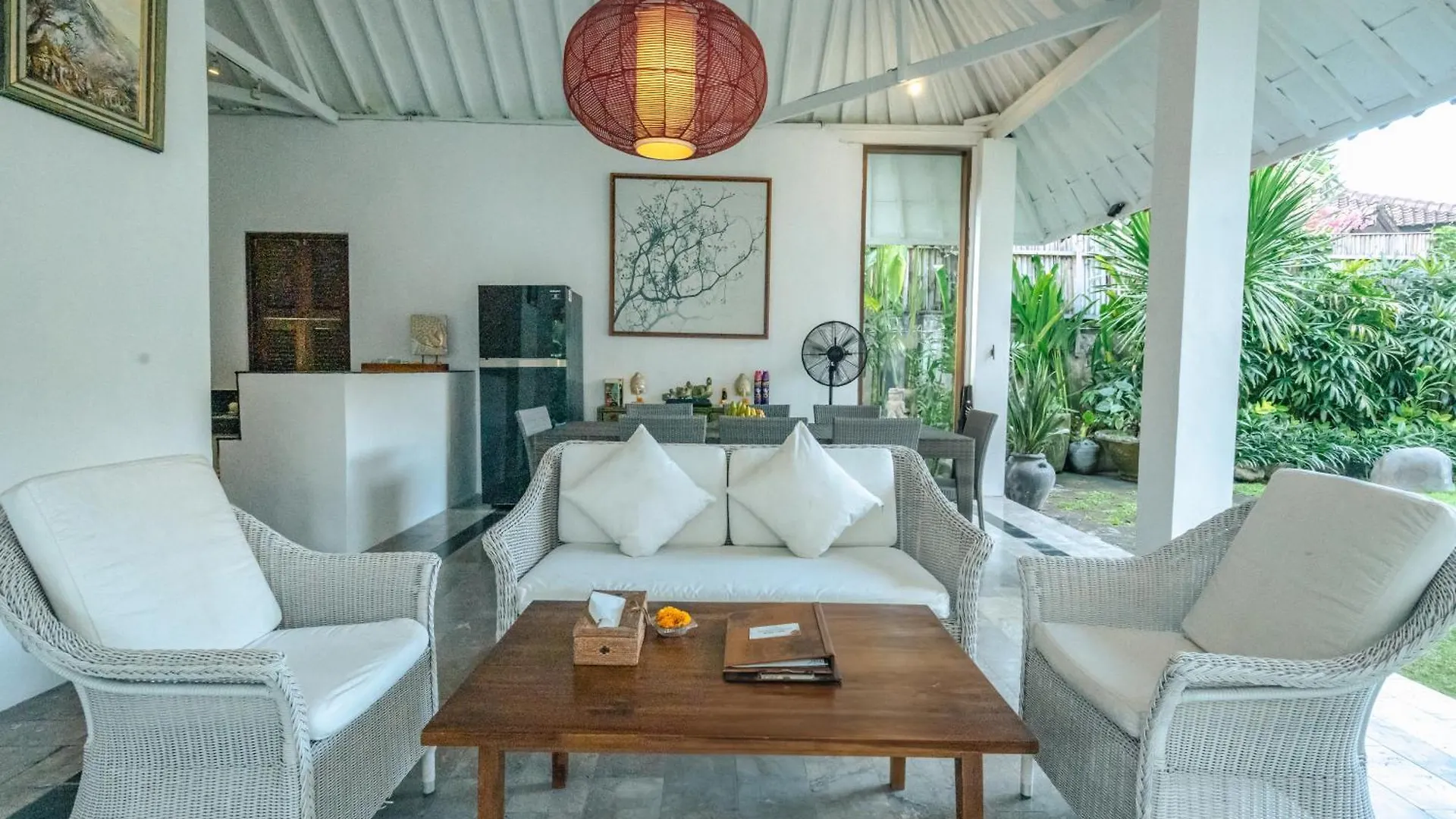 5 Bedroom Villa Etnik In Seminyak With Big Garden And Private Pool 0*,